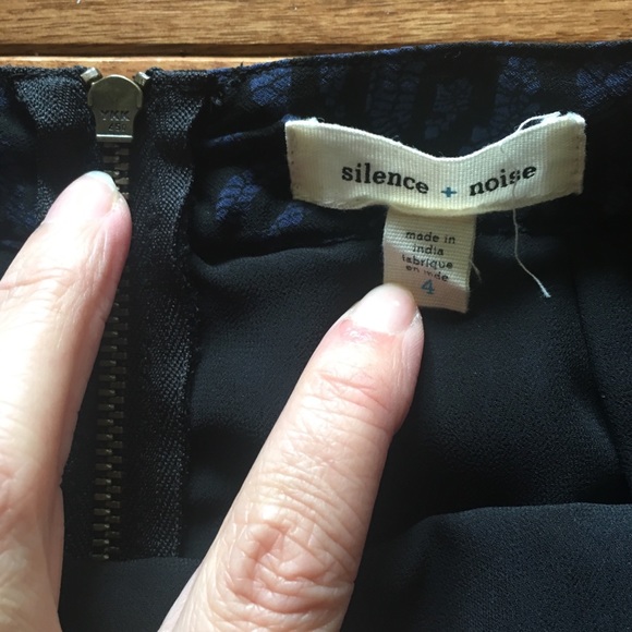 Silence + Noise Urban Outfitters Ruffle Skirt - Picture 3 of 5